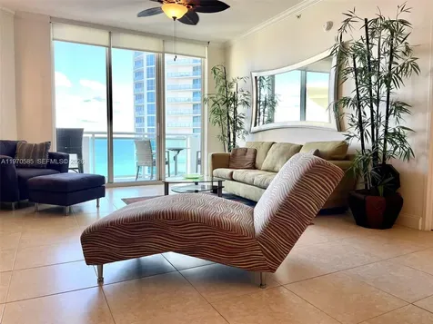 3001 S Ocean Drive Hollywood FL 33019