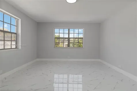 1721 NW 51st Street Miami FL 33142