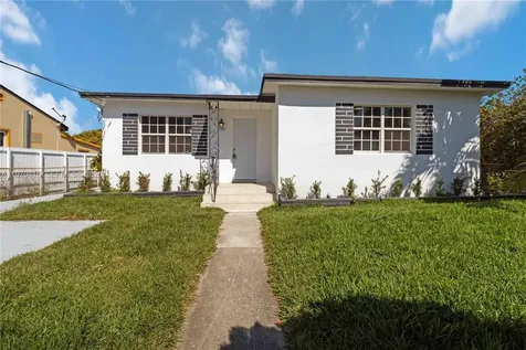 1721 NW 51st Street Miami FL 33142