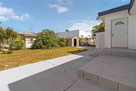 1721 NW 51st Street Miami FL 33142
