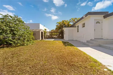 1721 NW 51st Street Miami FL 33142