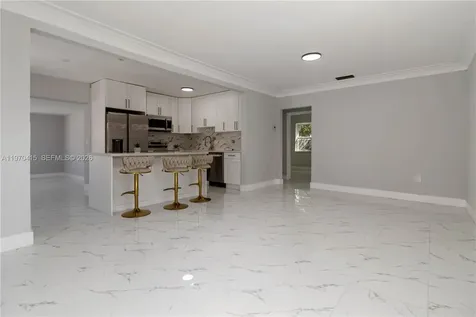 1721 NW 51st Street Miami FL 33142