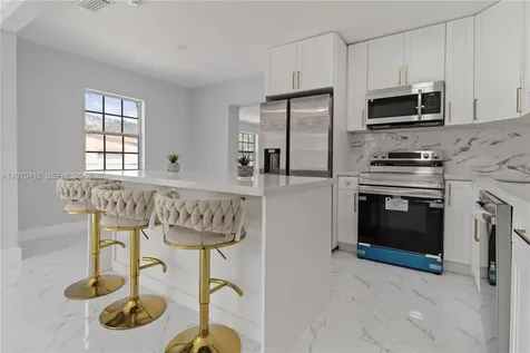 1721 NW 51st Street Miami FL 33142
