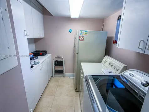 956 Mockingbird Lane Plantation FL 33324