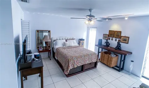 956 Mockingbird Lane Plantation FL 33324