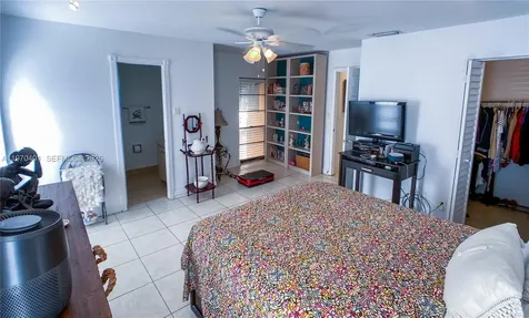956 Mockingbird Lane Plantation FL 33324