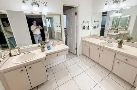 956 Mockingbird Lane Plantation FL 33324