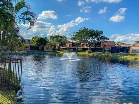 956 Mockingbird Lane Plantation FL 33324