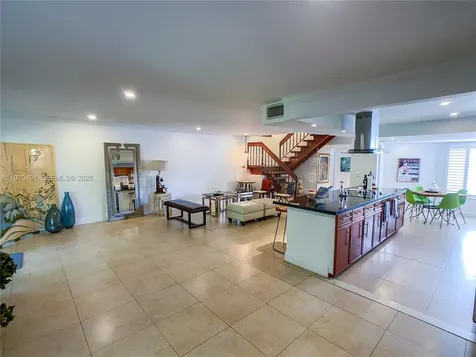 956 Mockingbird Lane Plantation FL 33324