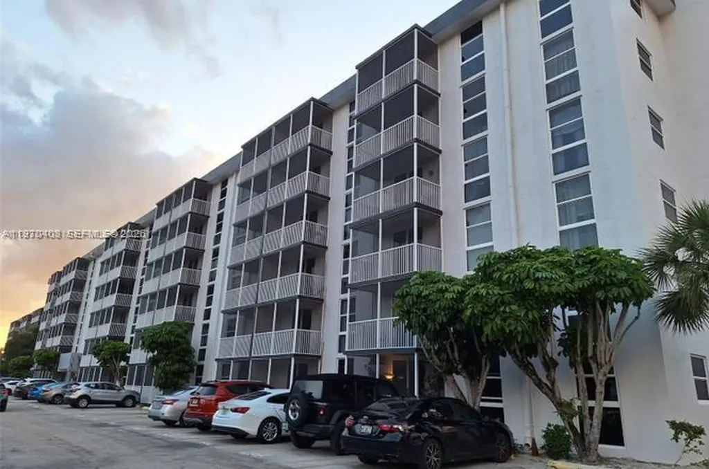 16851 NE 23rd Avenue North Miami Beach FL 33160