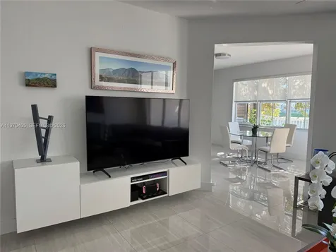 10832 NW 84th Street Doral FL 33178