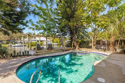 124 Aucila Road Cocoa Beach FL 32931