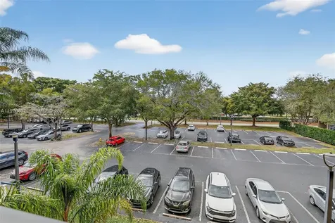 3300 W Rolling Hills Circle Davie FL 33328
