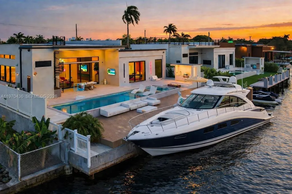 2225 NE 19th Street Fort Lauderdale FL 33305