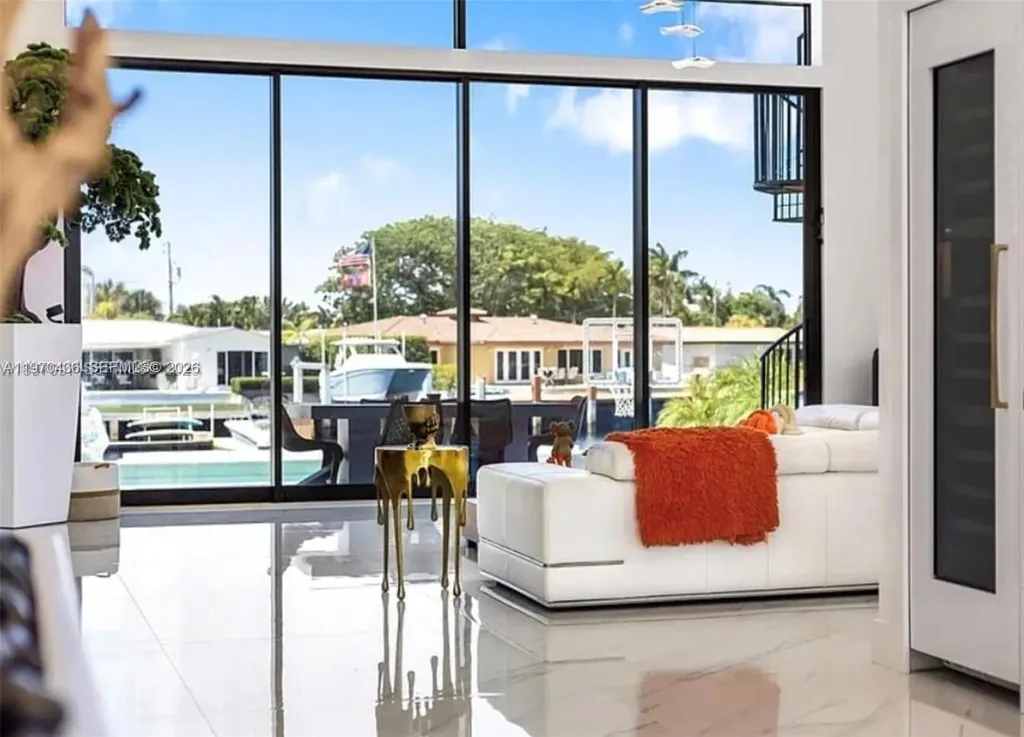 2225 NE 19th Street Fort Lauderdale FL 33305