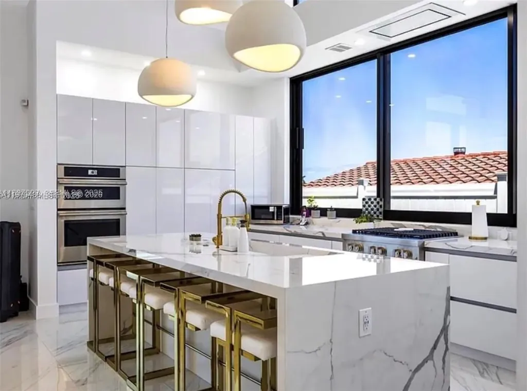 2225 NE 19th Street Fort Lauderdale FL 33305