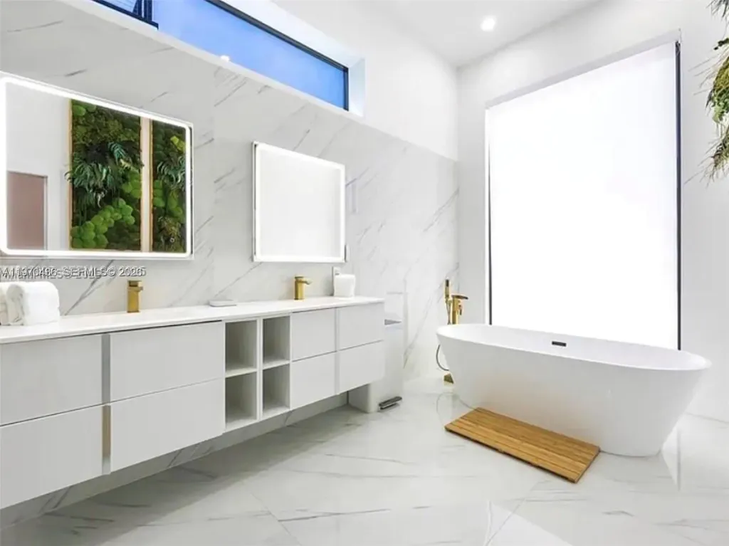 2225 NE 19th Street Fort Lauderdale FL 33305