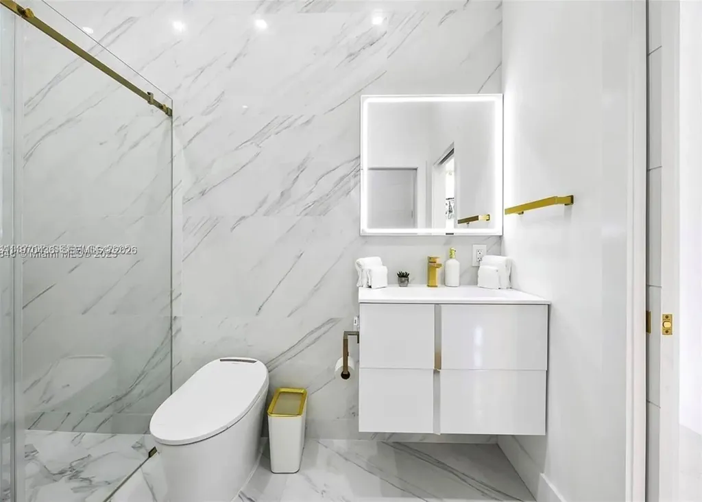 2225 NE 19th Street Fort Lauderdale FL 33305