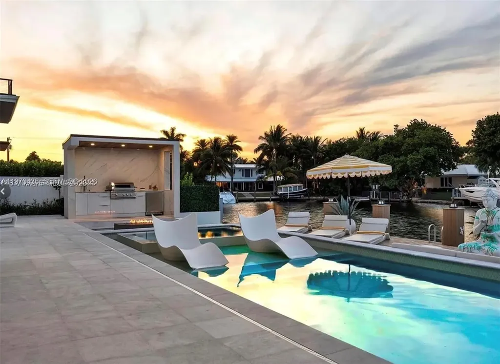 2225 NE 19th Street Fort Lauderdale FL 33305