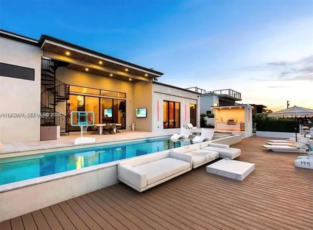 2225 NE 19th Street Fort Lauderdale FL 33305