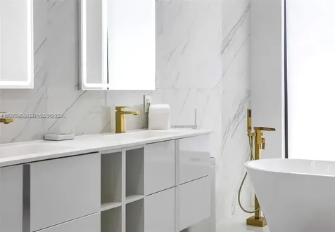 2225 NE 19th Street Fort Lauderdale FL 33305