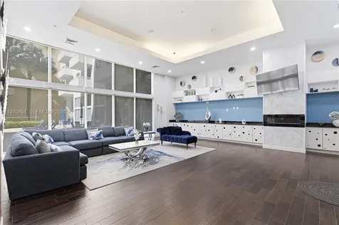 2775 NE 187th Street Aventura FL 33180