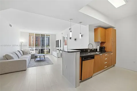 2775 NE 187th Street Aventura FL 33180