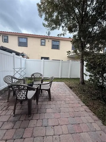 9386 W 33rd Lane Hialeah FL 33018