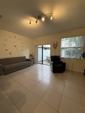 9386 W 33rd Lane Hialeah FL 33018