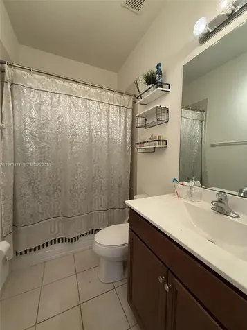 9386 W 33rd Lane Hialeah FL 33018