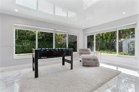 4440 NE 17th Avenue Oakland Park FL 33334
