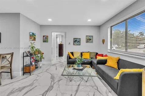 6781 Franklin Street Hollywood FL 33024