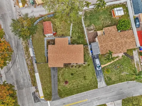 6781 Franklin Street Hollywood FL 33024