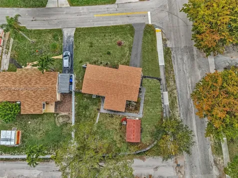 6781 Franklin Street Hollywood FL 33024