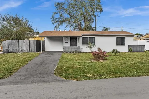 6781 Franklin Street Hollywood FL 33024
