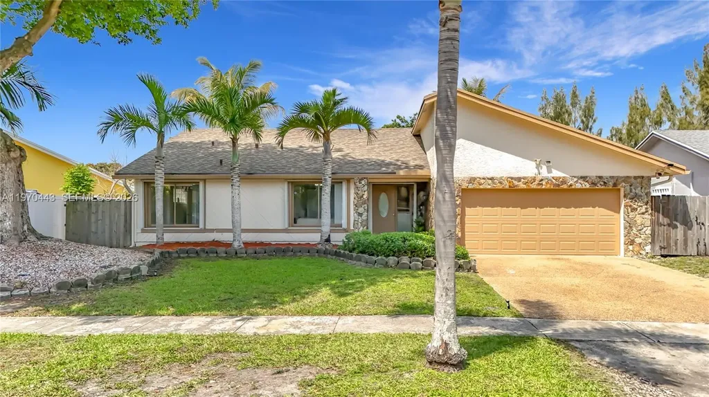 4241 NW 74th Avenue Lauderhill FL 33319