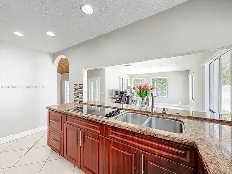 4241 NW 74th Avenue Lauderhill FL 33319