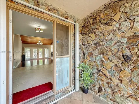 4241 NW 74th Avenue Lauderhill FL 33319