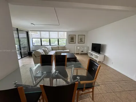 20381 NE 30th Avenue Aventura FL 33180