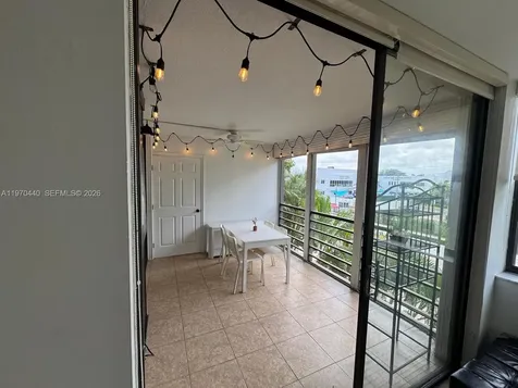 20381 NE 30th Avenue Aventura FL 33180