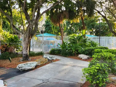 20381 NE 30th Avenue Aventura FL 33180