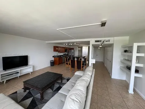 20381 NE 30th Avenue Aventura FL 33180