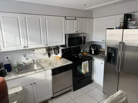 2200 Monroe Street Hollywood FL 33020