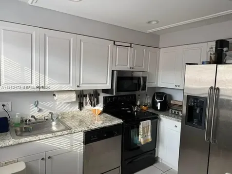2200 Monroe Street Hollywood FL 33020