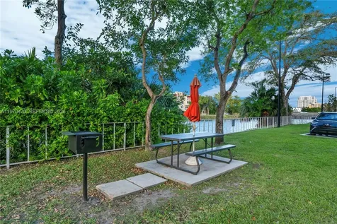 7747 SW 86th Street Miami FL 33143