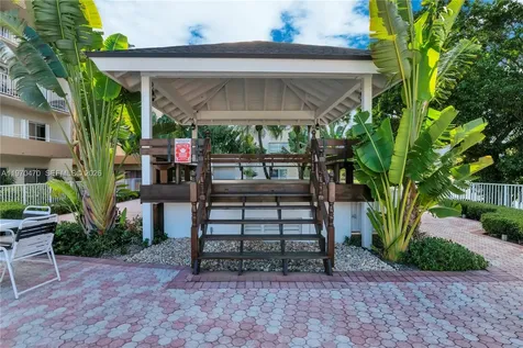 7747 SW 86th Street Miami FL 33143