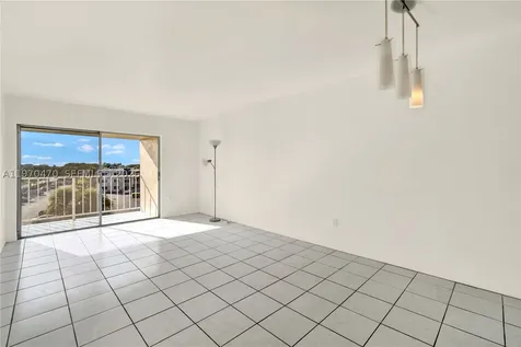 7747 SW 86th Street Miami FL 33143