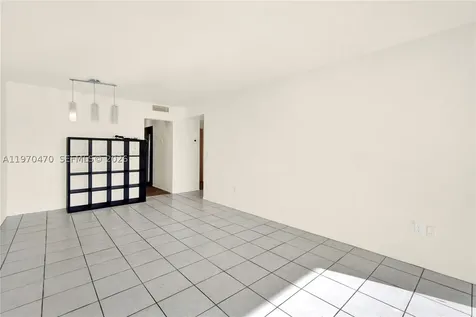 7747 SW 86th Street Miami FL 33143