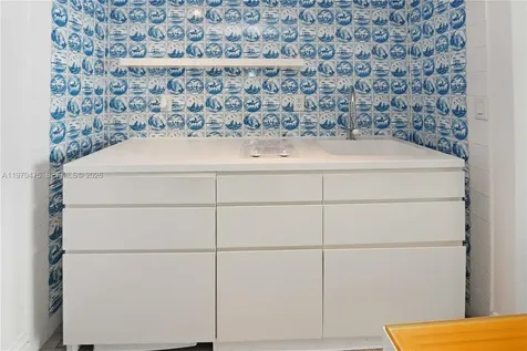1100 West Avenue Miami Beach FL 33139