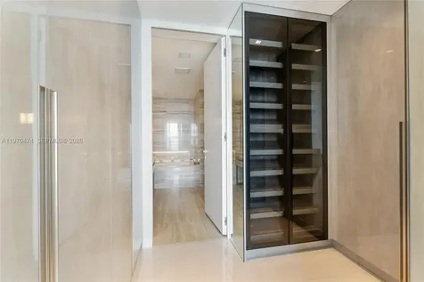 18975 Collins Avenue Sunny Isles Beach FL 33160